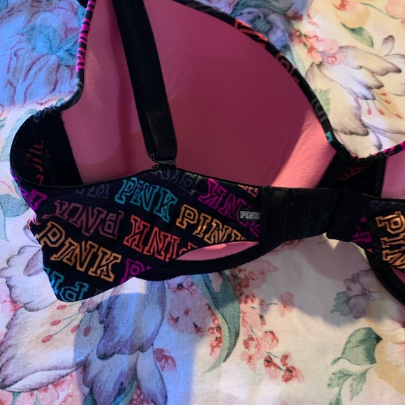 Pink Victoria Secret Women’s Bra Size 36 D - Picture 5 of 8